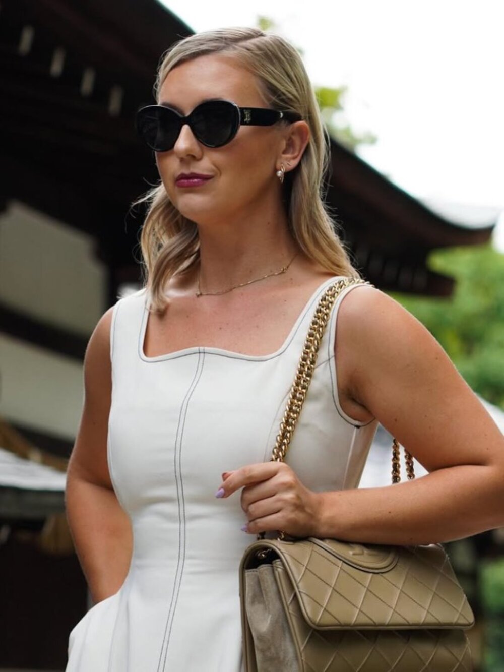 CAT EYE BURBERRY SUNGLASSES IN BLACK COLOR - Picture 10 of 10